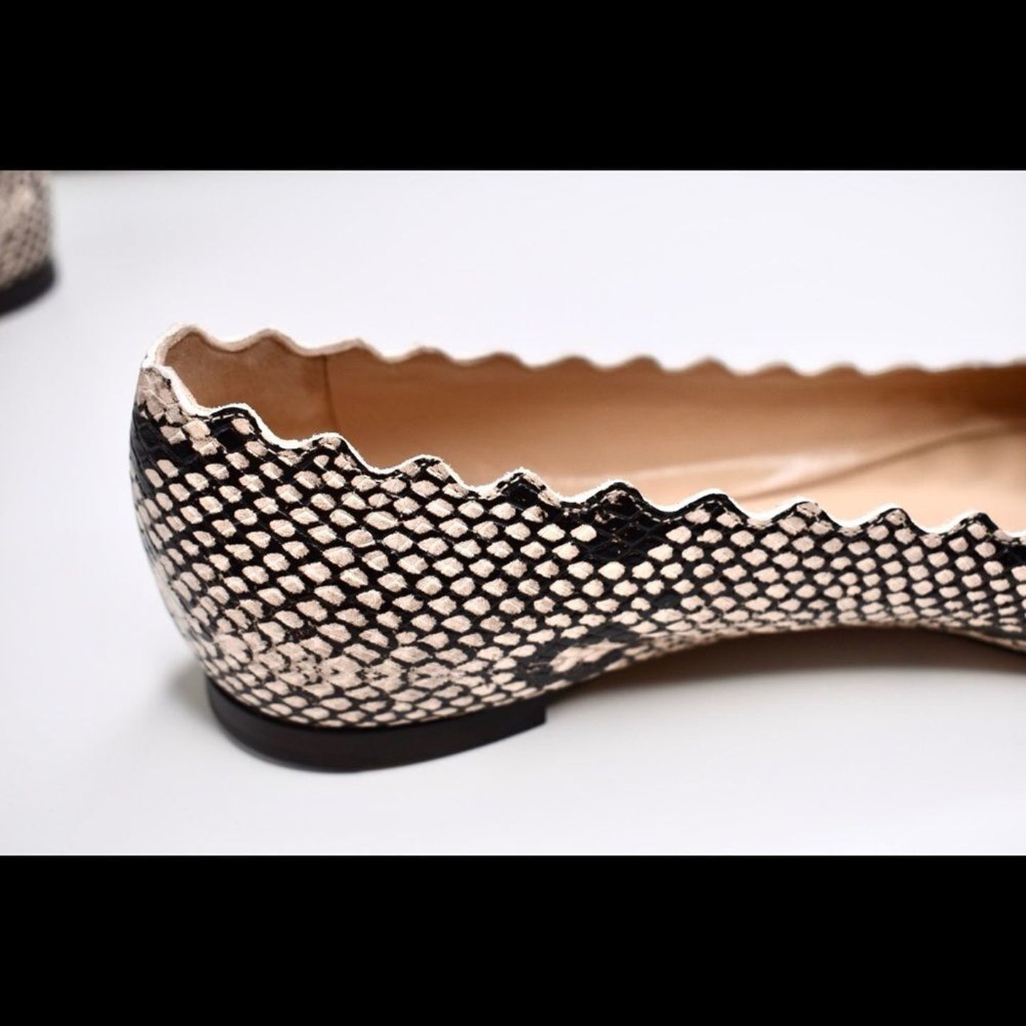 Chloe Scalloped Python Leather Lauren Ballet Flat Size 35.5 US SIZE 5.5