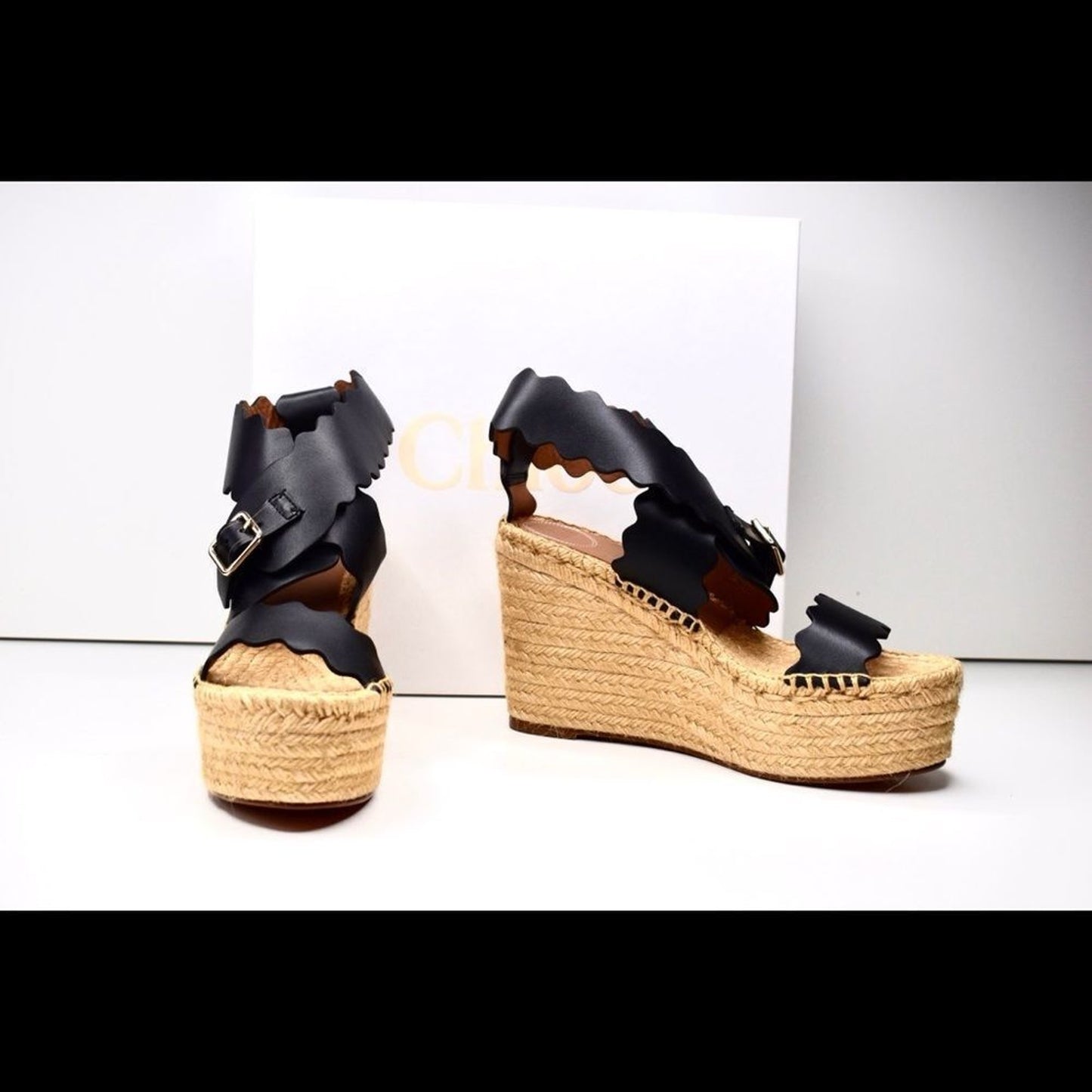 Chloé Lauren Scalloped Leather Wedge Sandal Size 39 US SIZE 9