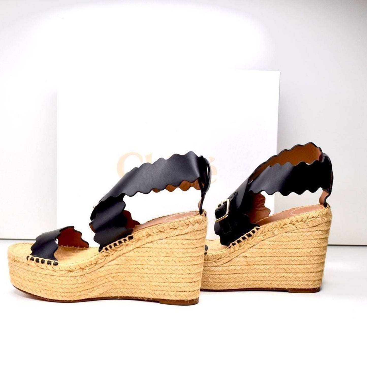 Chloé Lauren Scalloped Leather Wedge Sandal Size 39 US SIZE 9