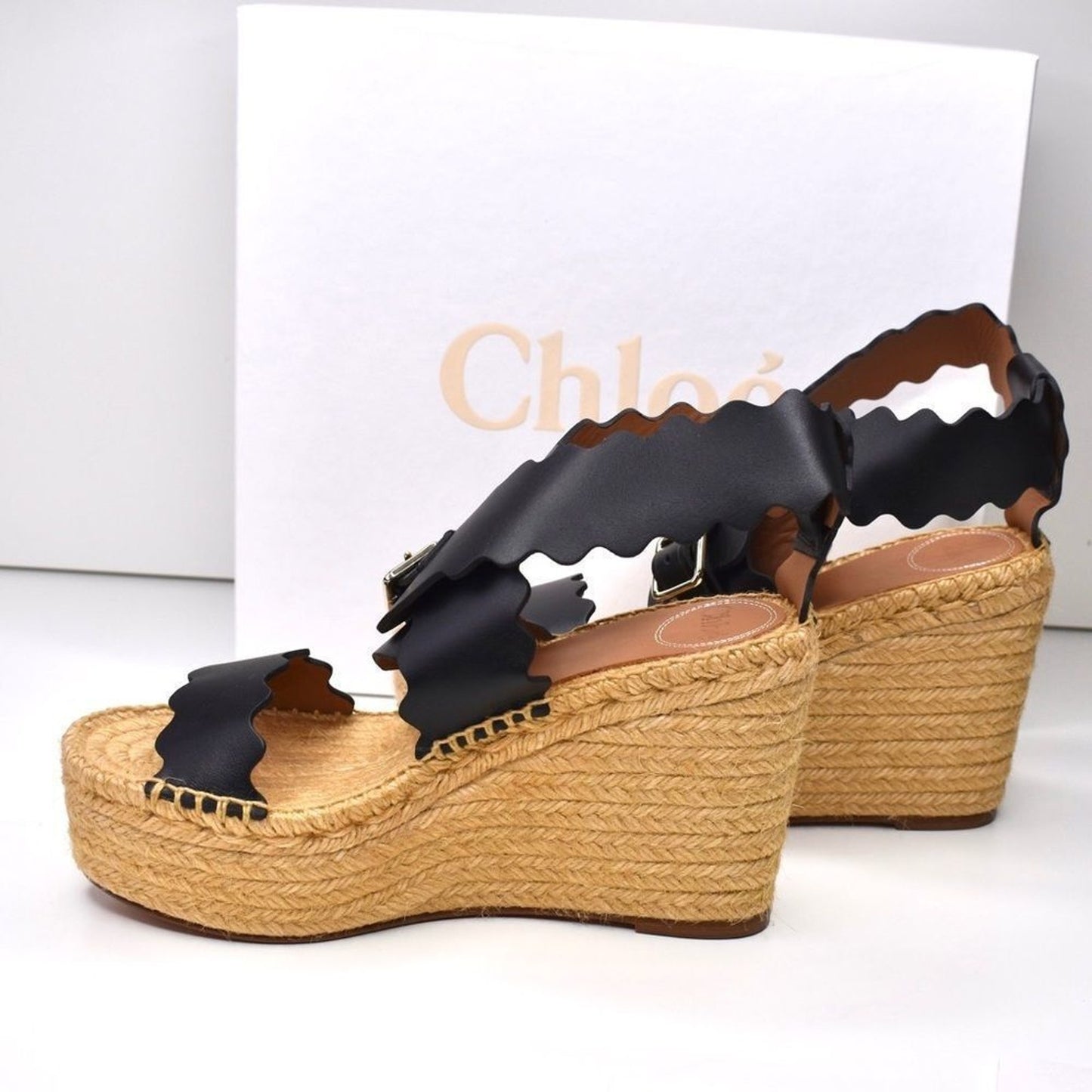 Chloé Lauren Scalloped Leather Wedge Sandal Size 39 US SIZE 9