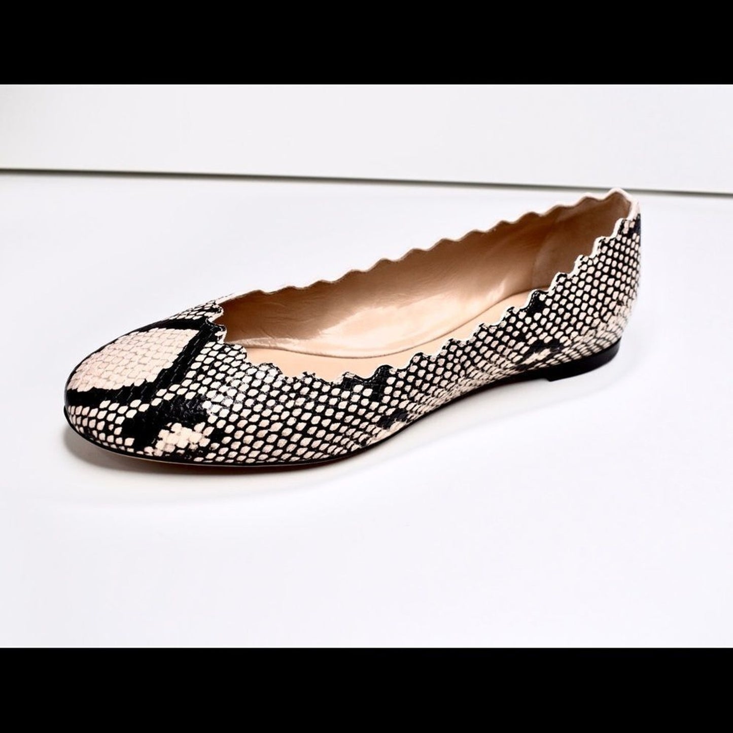 Chloe Scalloped Python Leather Lauren Ballet Flat Size 35.5 US SIZE 5.5